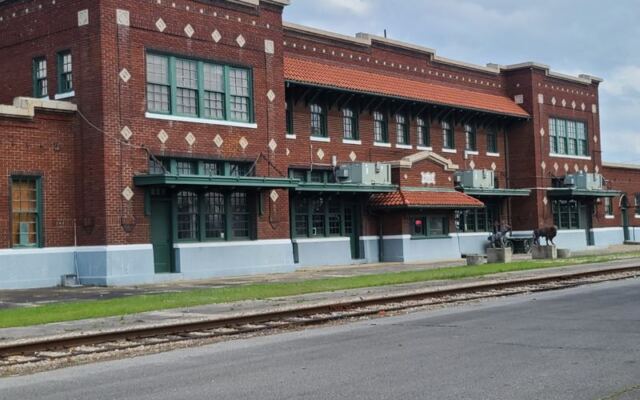Hugo’s Frisco Depot Museum Is a Free Oklahoma Stop Packed With Trains and Circus Treasures