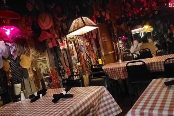 Hidden In A California Canyon Since 1975, This Tie-Covered Steakhouse Is Worth The Drive For Mesquite-Fired Steaks