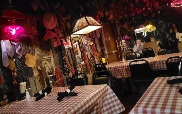 Hidden In A California Canyon Since 1975, This Tie-Covered Steakhouse Is Worth The Drive For Mesquite-Fired Steaks