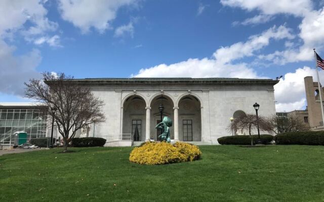 This Ohio Town Pairs Rent Under $750 With A Charming Downtown You’ll Actually Want To Stroll