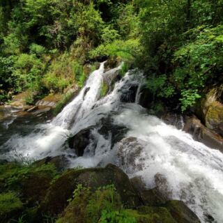This Easy 1.5-Mile Oregon Waterfall Trail Is at Its Loudest Once the Fall Rains Arrive