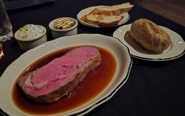 The Prime Rib at This North Carolina Steakhouse Has Kept Diners Coming Back for Generations