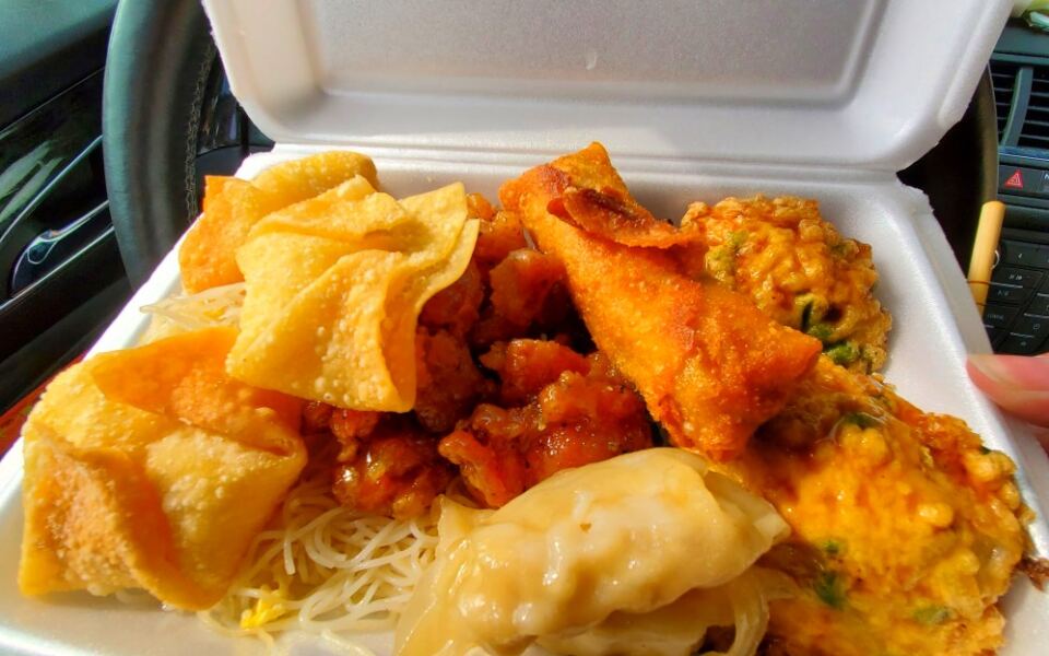 This Michigan UP Buffet Serves Sushi, Crab Rangoon, and Mongolian BBQ
