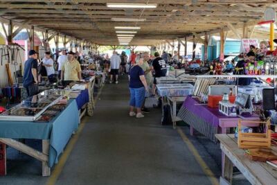 Some Flea Markets Sell Junk, but This Florida Market in Webster Runs Over 1,000 Booths Every Monday