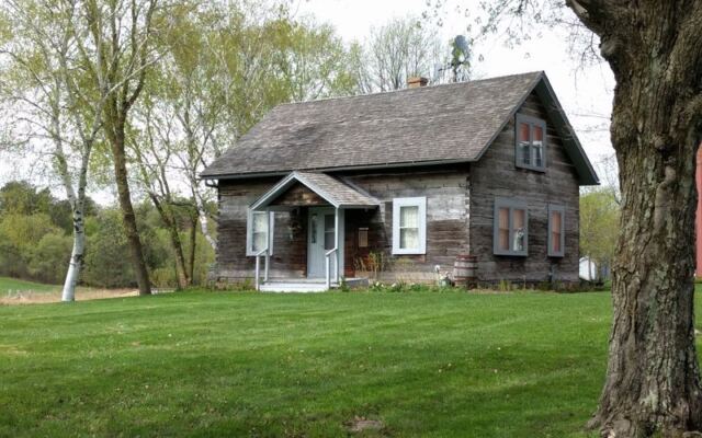 Walk Through an 1890s Swedish Village in Minnesota Without Paying a Single Cent