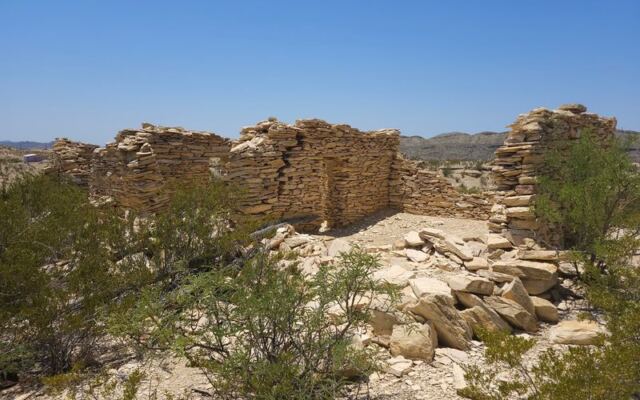 Wander the Ruins of an Abandoned Texas Mining Town Left Frozen Since the 1940s