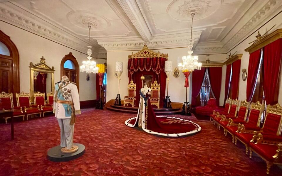 This Hawaii Palace Once Held A Queen Prisoner In Her Own Home