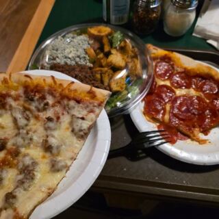 This Legendary Minnesota Pizza Spot Has Been Drawing Loyal Crowds for Decades With Pies Locals Swear By