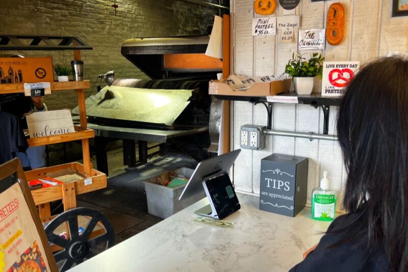 13 Pennsylvania Places Where You Can Watch Chocolate, Candy, or Snacks Being Made
