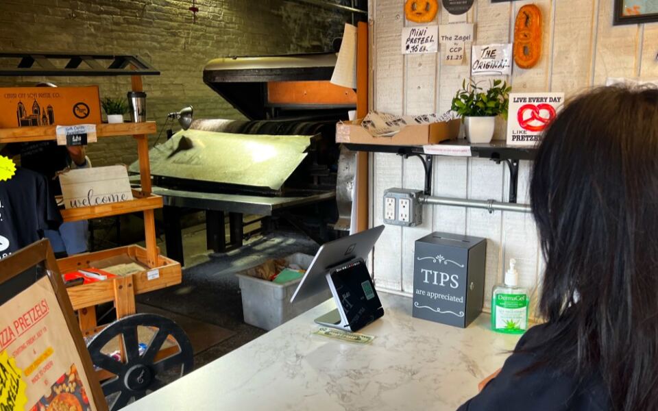 13 Pennsylvania Places Where You Can Watch Chocolate, Candy, or Snacks Being Made
