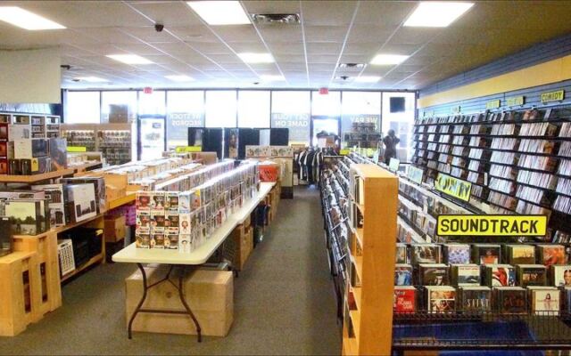 7 North Carolina Record Stores Where Crate Digging Turns Into a Whole Afternoon