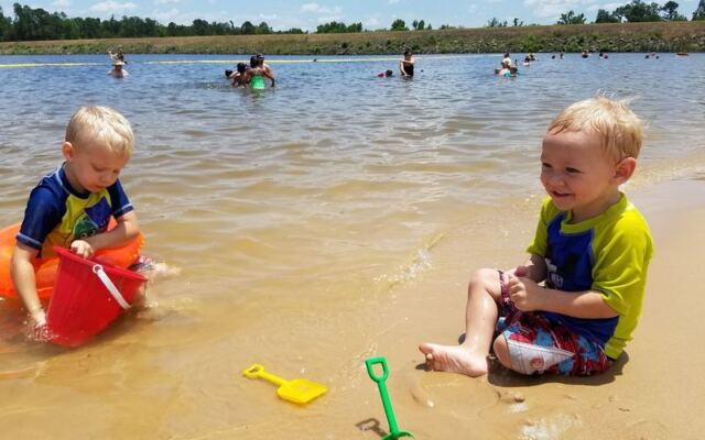 Families Have Been Coming Back for Years to This Small Texas Lake, Where the Boat Ramp Sits Right at the Dam