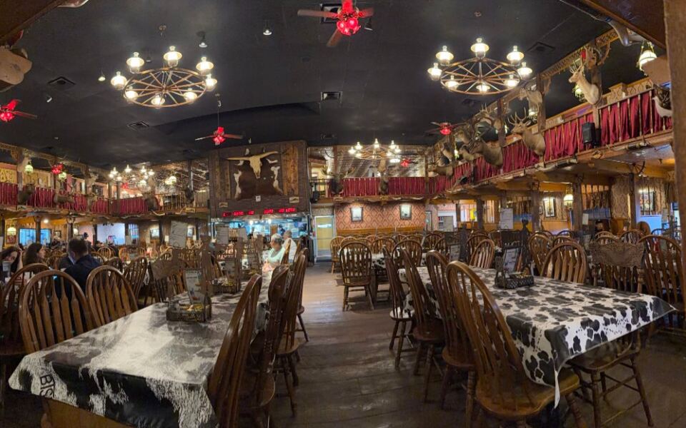 14 U.S. Restaurants Where You Can Still Eat Like a Cowboy