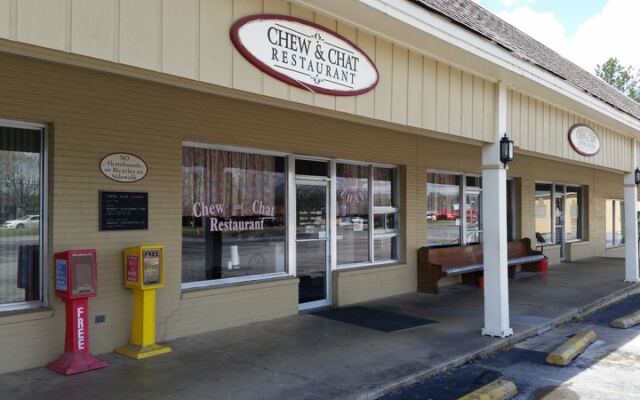 Cozy Up This Winter at These 8 Tennessee Small-Town Diners Serving Breakfast for Under $10