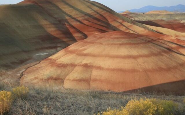 The Oregon Road Trips Locals Keep Taking Because Every Mile Shows a Different Side of the State