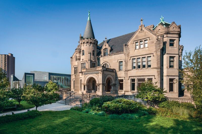 This Fairytale Castle in Minnesota Is So Beautiful You’ll Forget You Never Left the Midwest