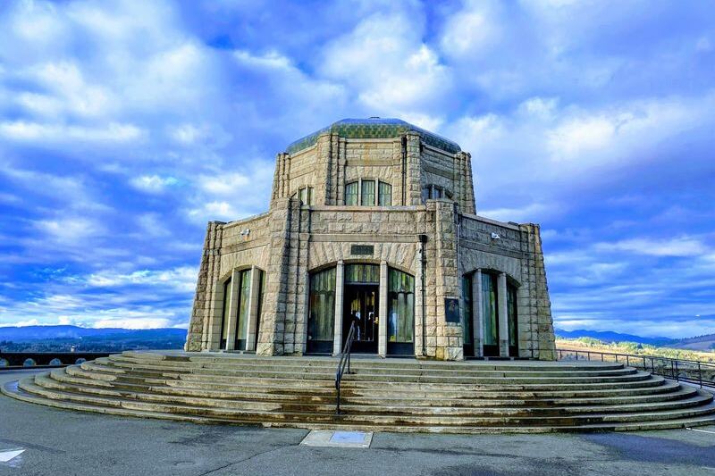This Oregon Stone Lookout Was Built So Road-Weary Travelers Would Pull Over and Stare at the Gorge