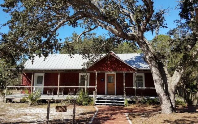 Cannons, Seashells, and a 1920s Home Wait at This Quiet Old Florida State Park in Cedar Key