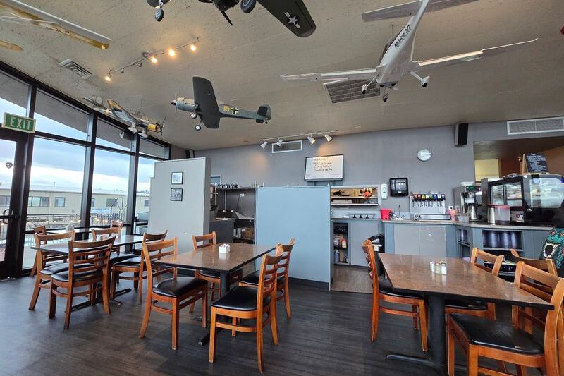 This Oregon Airport Cafe Serves Hearty Breakfasts While Small Planes Touch Down Right Outside Your Window