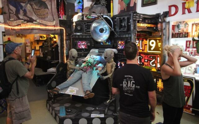 This Oregon Museum Is So Delightfully Creepy That Halloween Fans Drive Hours to See It