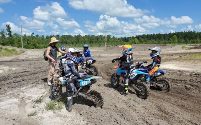 6 North Carolina Dirt Tracks Where First-Timers and Seasoned Riders Share the Same Laps