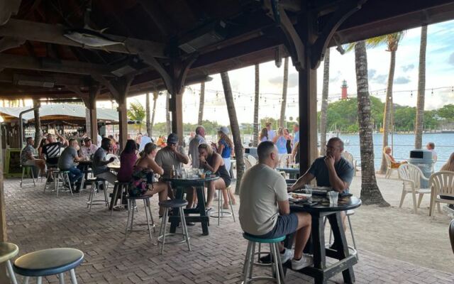 I Almost Drove Past This Jupiter, Florida Tiki Hut With Mahi Sandwiches and Lighthouse Views
