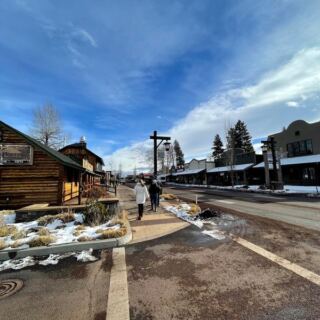 This Overlooked Oregon Mountain Town Gives You Big Peak Views Without the Crowds or Price Tag
