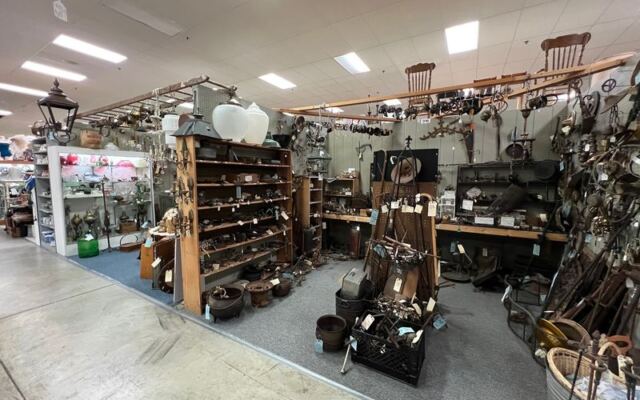 Spend A Whole Day Lost In The Endless Aisles Of Ohio’s Biggest Antique Mall In Springfield