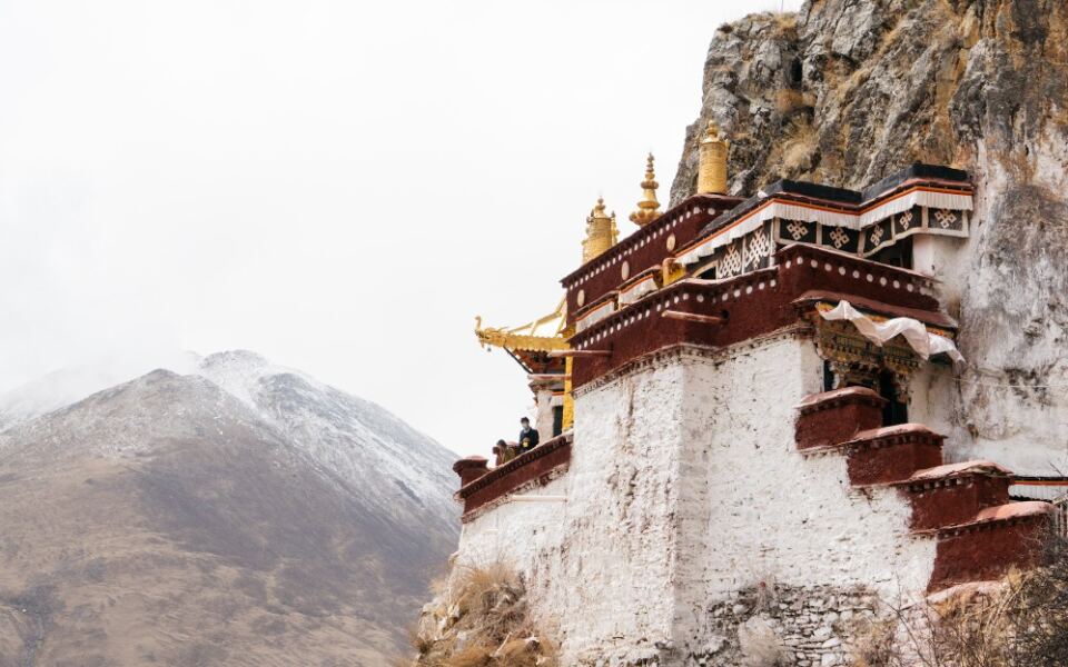 At 14,000 Feet Above Sea Level, Drak Yerpa Holds Some of Tibet’s Most Sacred Caves