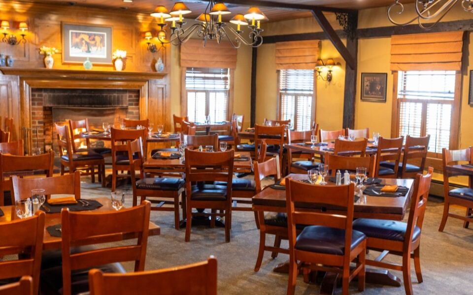 13 Restaurants Where Thanksgiving Dinner Is Served Buffet-Style