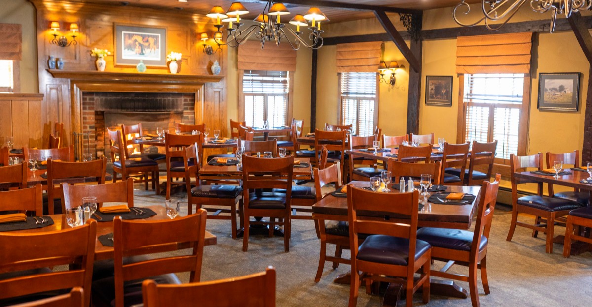Turkey Tap 13 Restaurants Where Thanksgiving Dinner Is Served Buffet-Style