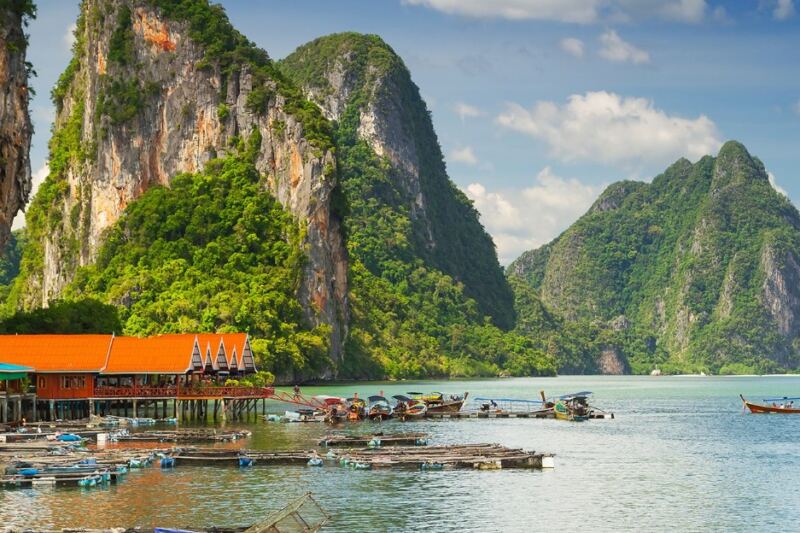 15 Beautiful Places Where December Feels More Like Summer