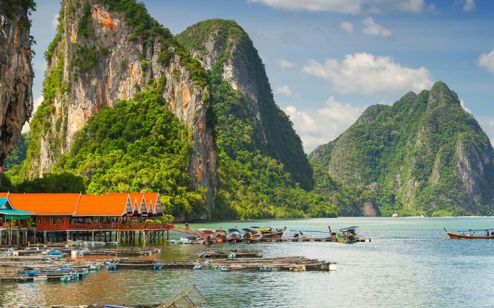 15 Beautiful Places Where December Feels More Like Summer