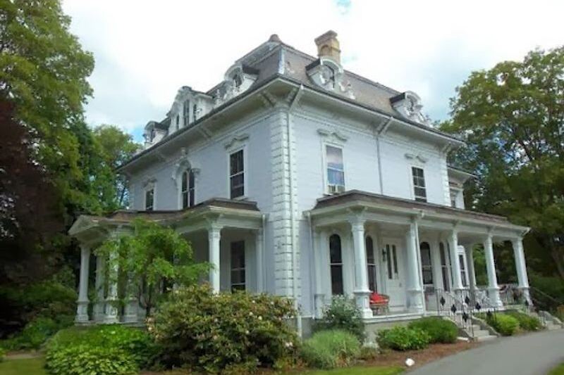 Four-Course Afternoon Tea Is Served Inside This Stunning 1861 Victorian Mansion In Massachusetts