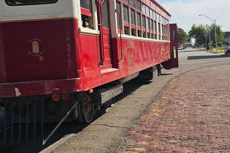 El Reno’s Beautifully Restored Trolley Lets Oklahoma Families Ride Through Town History With A Sharply Dressed Conductor