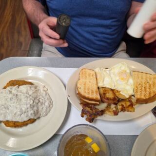 11 Florida Diners Where a Full Breakfast Plate Still Costs Less Than a Fancy Latte