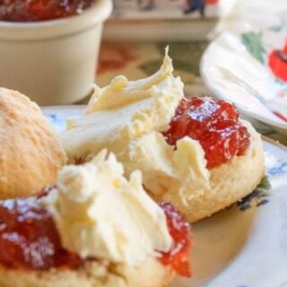 14 Cafés Known for the Best Homemade Scones