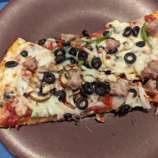 These 8 Tiny Oregon Pizza Shops Have Locals Swearing They Serve the Best Slice Around