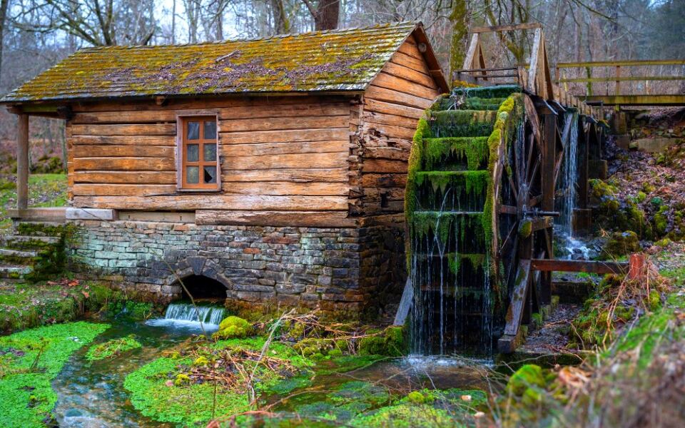 14 Missouri Mills That Look Straight Out of Another Century