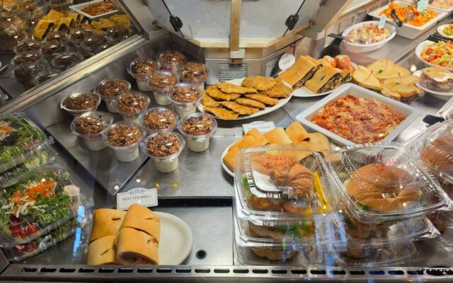 Grab A Number At This Little Italy Bakery In Cleveland Where Cannoli Have Starred Since 1903