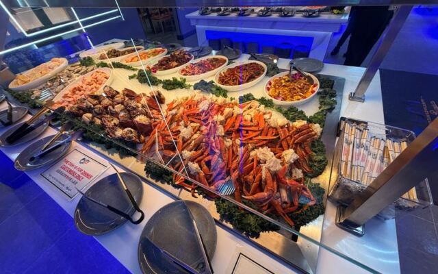 This Baltimore Seafood Buffet Piles Your Plate With Crab Legs and Sushi Rolled Fresh in Front of You
