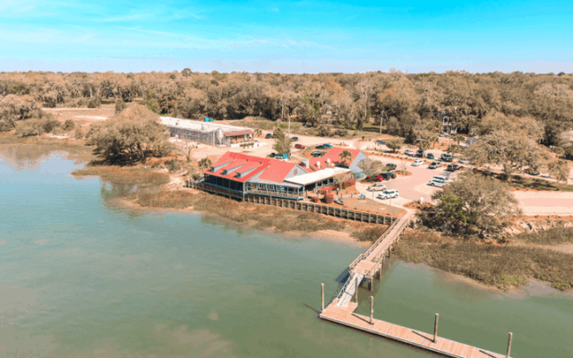 7 South Carolina Seafood Shacks Worth the Drive Out to the Lowcountry Docks