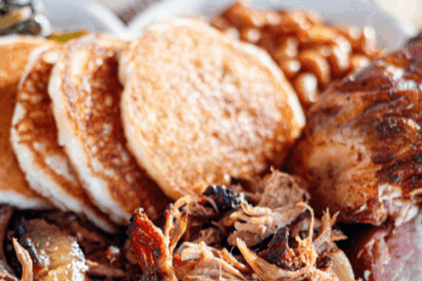 Come Hungry, Because Nobody Leaves Puckett’s in Franklin, Tennessee Without a Heaping Southern Plate