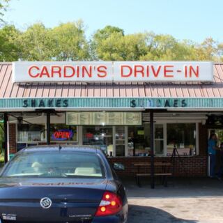 Carhops Still Serve Bacon Cheeseburgers and Homemade Milkshakes at This Old-School Tennessee Drive-In