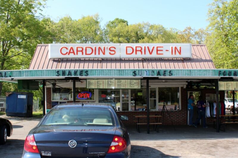 Carhops Still Serve Bacon Cheeseburgers and Homemade Milkshakes at This Old-School Tennessee Drive-In