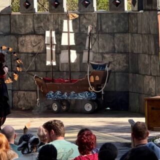 This Louisiana Festival Turns An Entire Village Into 16th-Century England