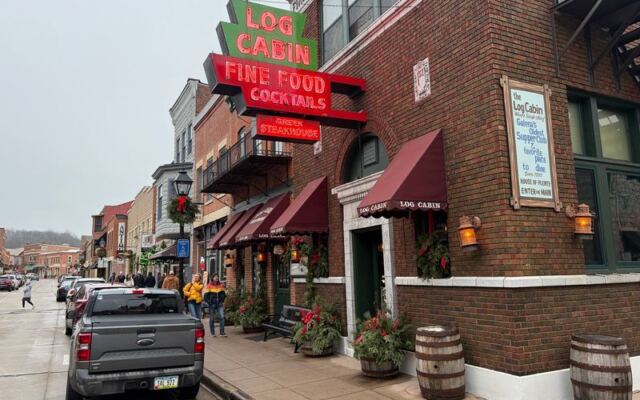 These 9 Illinois Small-Town Restaurants Have Been Feeding Locals For Over 50 Years