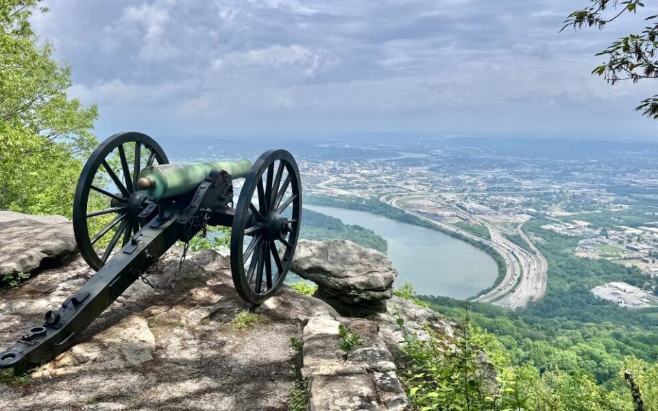 9 Tennessee Mountain Escapes Where the Views Make You Forget Everything Else