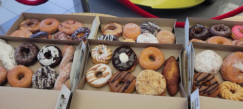 Warm Donuts Come Out Around the Clock at This Pompano Beach, Florida Shop That Never Closes