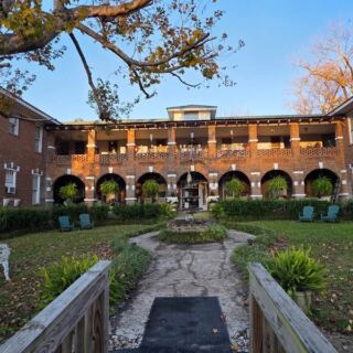 Guests Book Rooms at This Small-Town Tennessee Hotel Hoping to Meet Its Ghosts